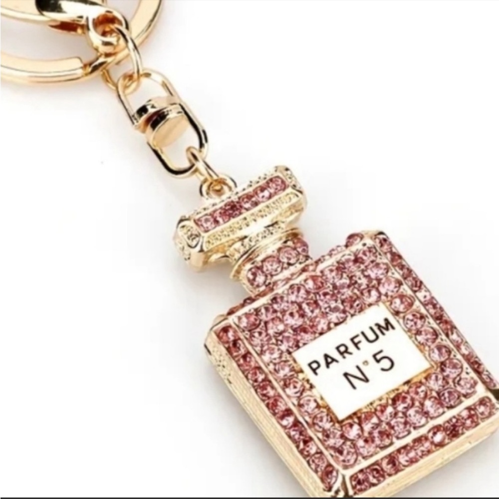 NEW-Unbranded No. 5 PINK Parfume
Keychain/Bag Charm.